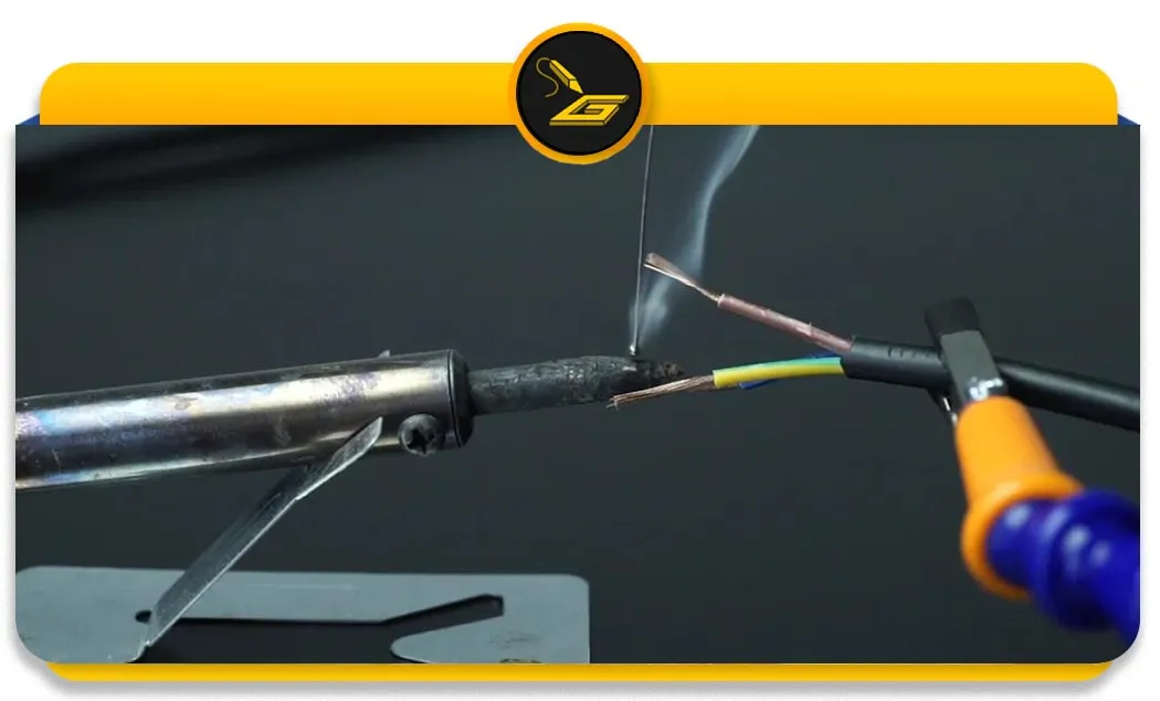 علت نچسبیدن لحیم به سیم چیست؟ بررسی جامع دلایل و راه‌ حل‌های اصولی (gatelectronic.shop)